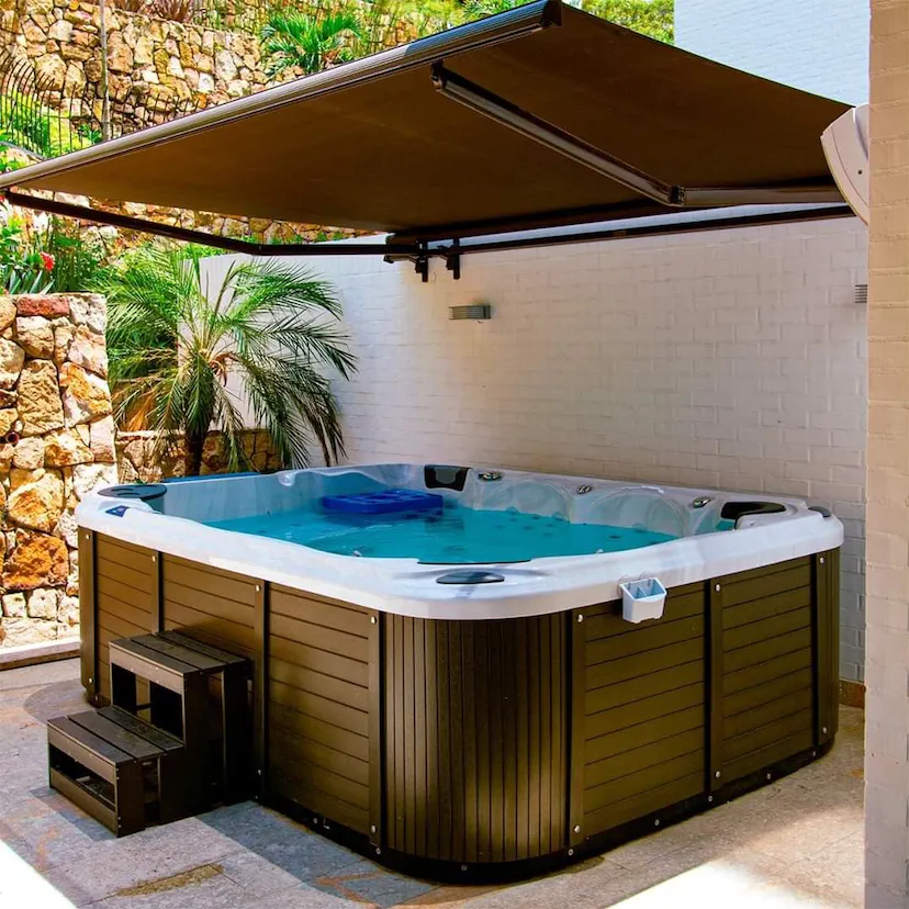 Jacuzzi electrical setup